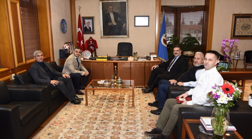 Eskişehirspor Başkanı Kaan Ay, Rektörümüz Prof. Dr. Çomaklı’yı ziyaret etti