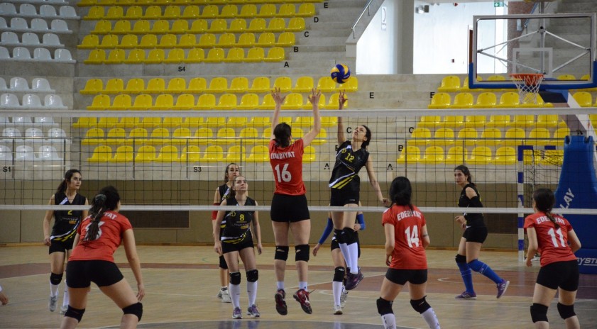 Bahar Şenlikleri spor heyecanı voleybolla sürdü