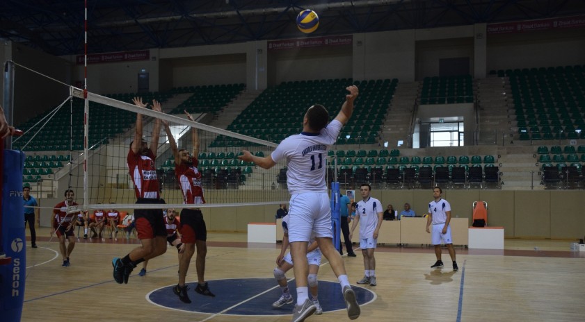 Erkekler voleybol şampiyonu AÖF