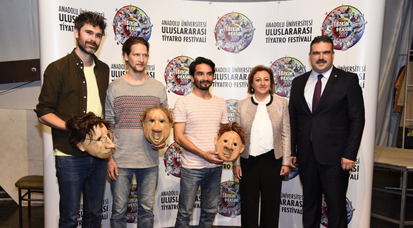 Sanatçılar Uluslararası Tiyatro Festivalini değerlendirdi