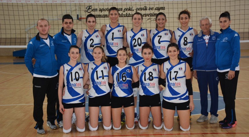 Anadolu Üniversitesi Kadın Voleybol takımından üzücü mağlubiyet