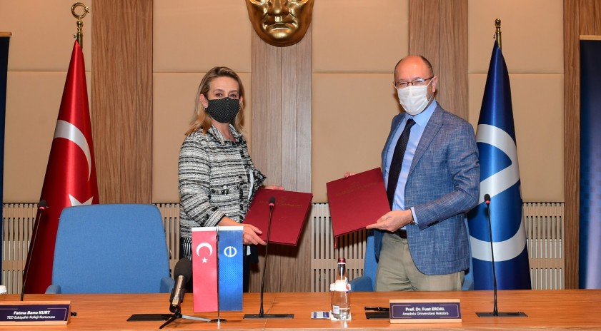 Anadolu Üniversitesi, TED Eskişehir Koleji ile Eğitim İş Birliği Protokolü imzaladı