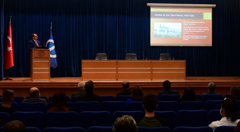 Anadolu Üniversitesi’nde Doç. Dr. lvo Cerman tarafından Çekya Tarihi dersi verildi