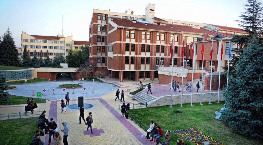 Anadolu Üniversitesi öğrencilerinin yurt dışı eğitim olanakları artıyor