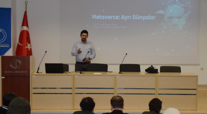 “Eğitimde Biz Bize” seminerlerinde Metaverse konuşuldu