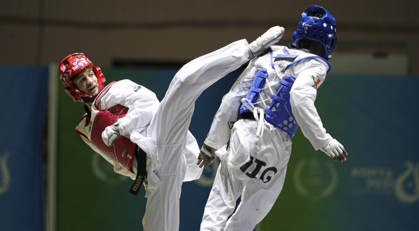 Anadolu Üniversiteli taekwondocu gümüş madalya kazandı