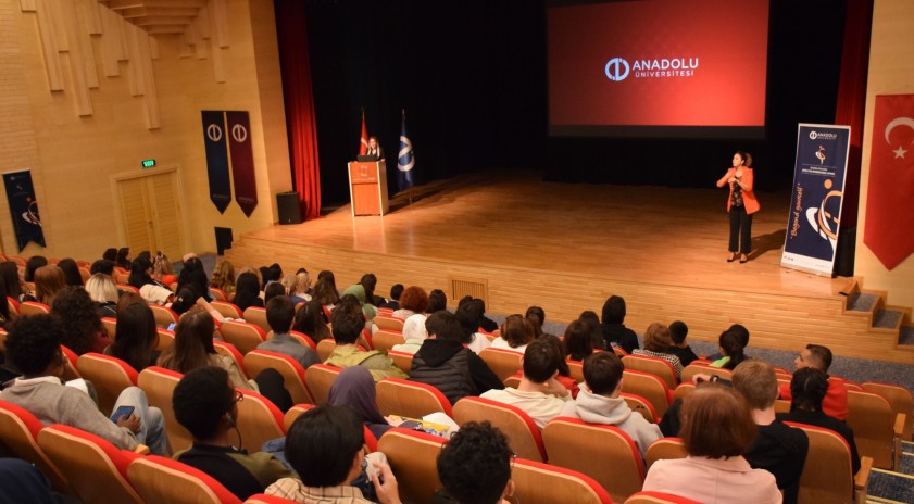 Uluslararası Öğrenci Oryantasyon Toplantısı gerçekleştirildi