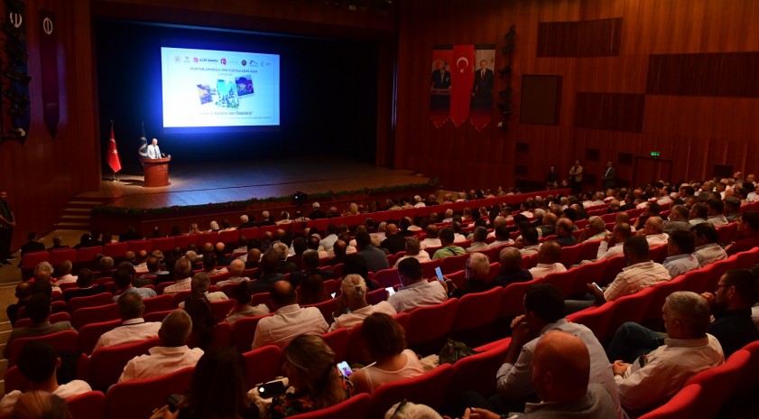 “Muhtarlarımızla Yeni Yüzyıla Adım Adım Projesi” çalıştayı Anadolu Üniversitesi ev sahipliğinde gerçekleştirildi