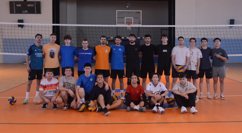 Anadolu Üniversitesi Voleybol Takımı yeni sporcularını seçti