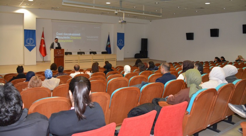 Eğitim Fakültesinde "Özel Gereksinimli Bireylerin Deprem Deneyimine İlişkin Bulgular"  konferansı