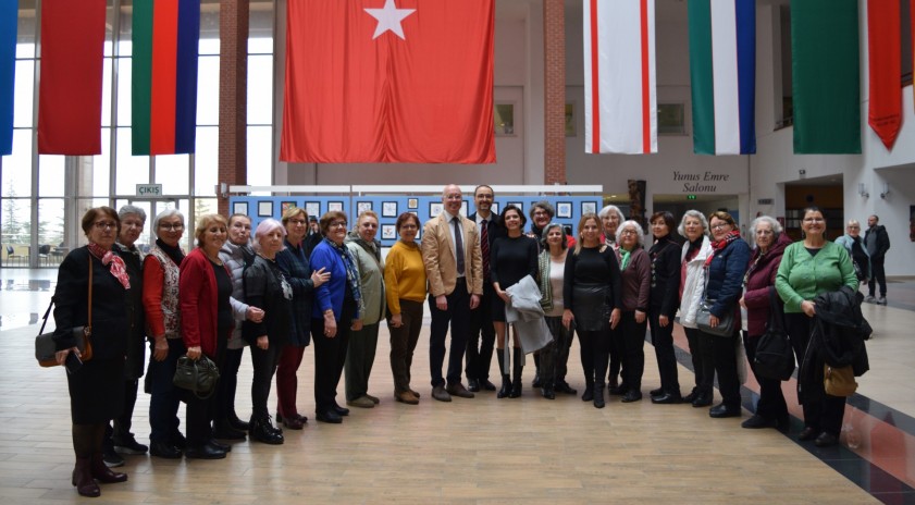 60+ Tazelenme Üniversitesi’nin “Mandala Sergisi” açıldı