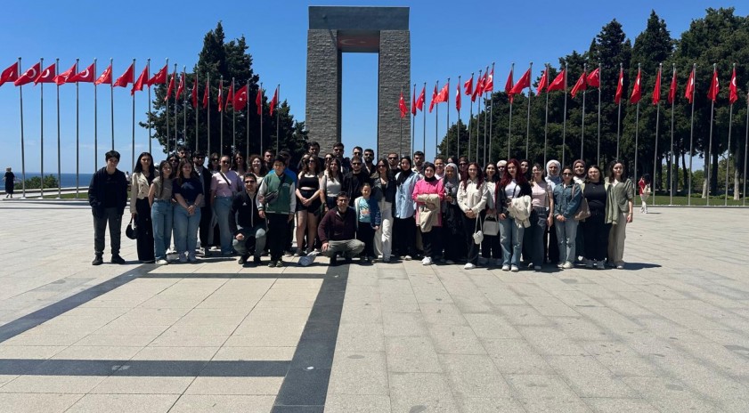 Eğitim Fakültesi öğrencileri Çanakkale’de tarihle buluştu