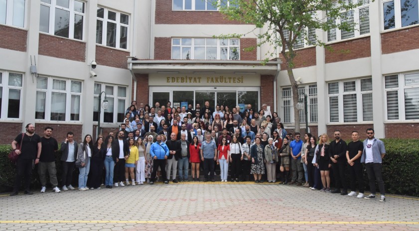 Edebiyat Fakültesi mezunları buluştu
