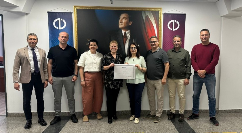 Anadolu Üniversitesi İngilizce Hazırlık Programı DEDAK tarafından akredite edildi