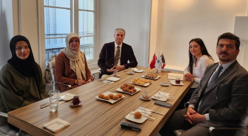Rektör Yardımcısı Prof. Dr. Erdemir Yunus Emre Enstitüsü Paris Koordinatörlüğünü ziyaret etti