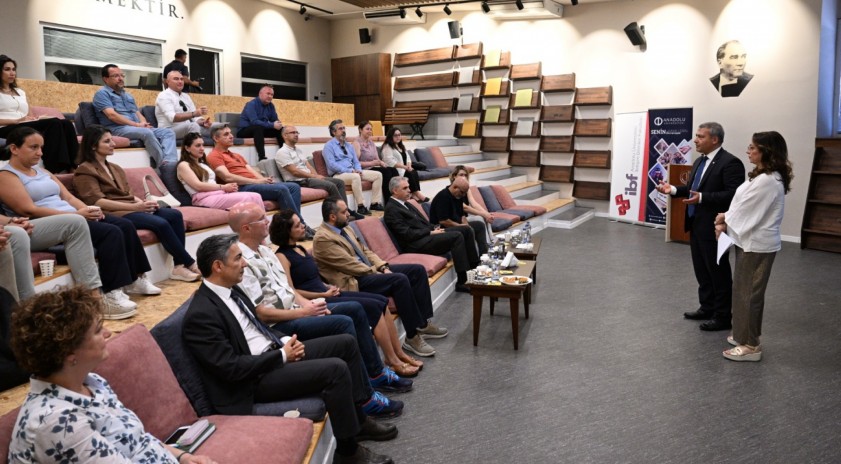 “Kalite Komisyonunun Yıl Sonu Toplantısı” Rektör Adıgüzel’in katılımıyla gerçekleştirildi