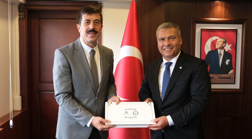 Rektör Adıgüzel Afyon ve Kütahya’da üniversite ziyaretleri gerçekleştirdi