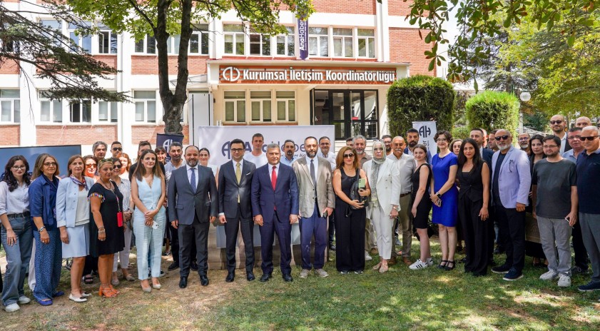 Anadolu Üniversitesi Haber Ajansı (AnaHaber) düzenlenen lansman töreni ile açıldı