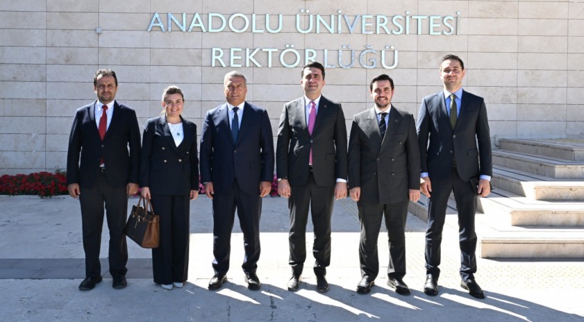 YTB’den Anadolu Üniversitesi’ne ziyaret