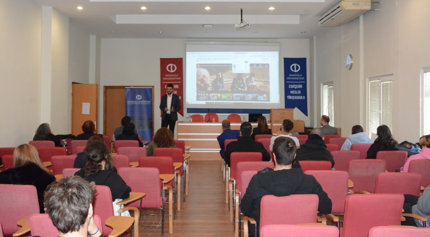 &ldquo;Yerel &Uuml;r&uuml;nlerden S&uuml;rd&uuml;r&uuml;lebilir Mutfağa&rdquo; s&ouml;yleşisi EMYO&rsquo;da ger&ccedil;ekleştirildi 