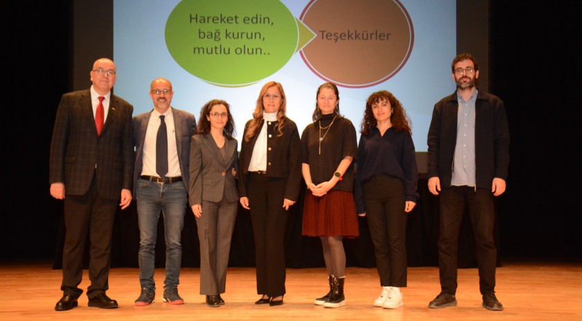 Anadolu Üniversitesinde “Obezite ile Mücadele Ailede Başlar” konferansı düzenlendi