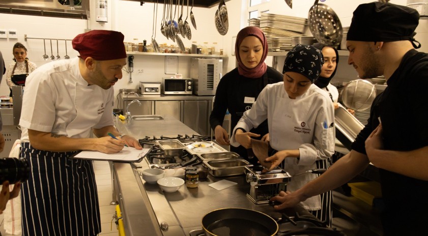 Anadolu &Uuml;niversitesi&rsquo;nde &ldquo;Kreatif Lezzet At&ouml;lyesi&rdquo; d&uuml;zenlendi
