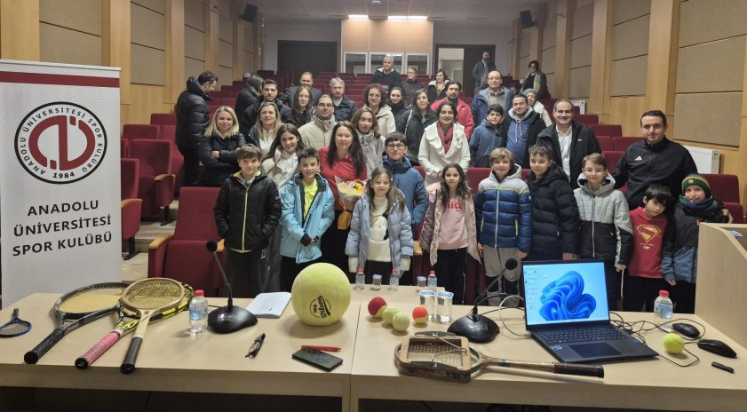 Anadolu &Uuml;niversitesi Spor Kul&uuml;b&uuml;&rsquo;nden bilgilendirme toplantısı