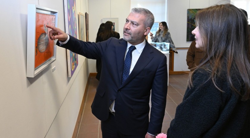 Anadolu &Uuml;niversitesinde 8 Mart D&uuml;nya Kadınlar G&uuml;n&uuml;&rsquo;ne &ouml;zel sergi a&ccedil;ıldı