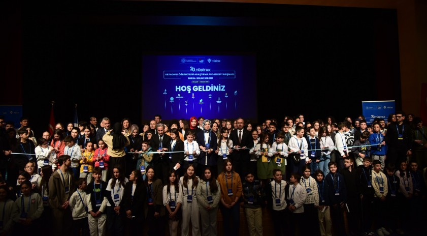 Anadolu &Uuml;niversitesi&rsquo;nde T&Uuml;BİTAK ortaokul projeleri Bursa b&ouml;lge sergisi a&ccedil;ıldı