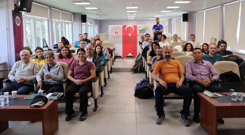 Anadolu &Uuml;niversitesi ev sahipliğinde &ldquo;Pickleball Aday Hakem Eğitimi&rdquo; ger&ccedil;ekleştirildi 