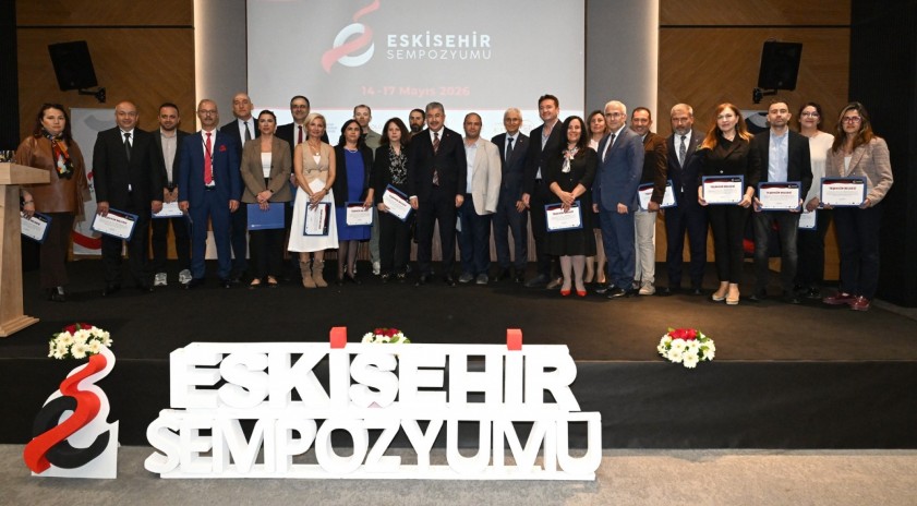 Eskişehir Sempozyumu gala yemeğinde akademi ve sanayi d&uuml;nyası bir araya geldi