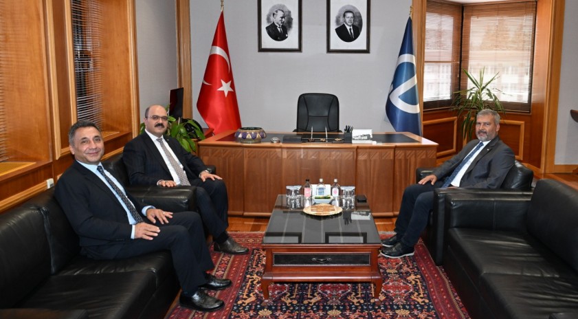 Adalet Komisyonu Başkanı Sazak ve Vergi Mahkemesi Başkanı Şahin Rekt&ouml;r Adıg&uuml;zel&rsquo;i ziyaret etti