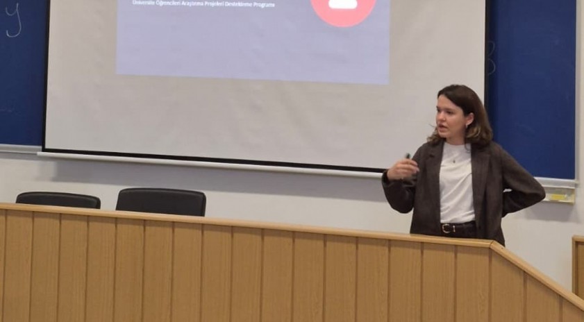 Anadolu &Uuml;niversitesi Turizm Fak&uuml;ltesinde T&Uuml;BİTAK 2209-A programı tanıtıldı
